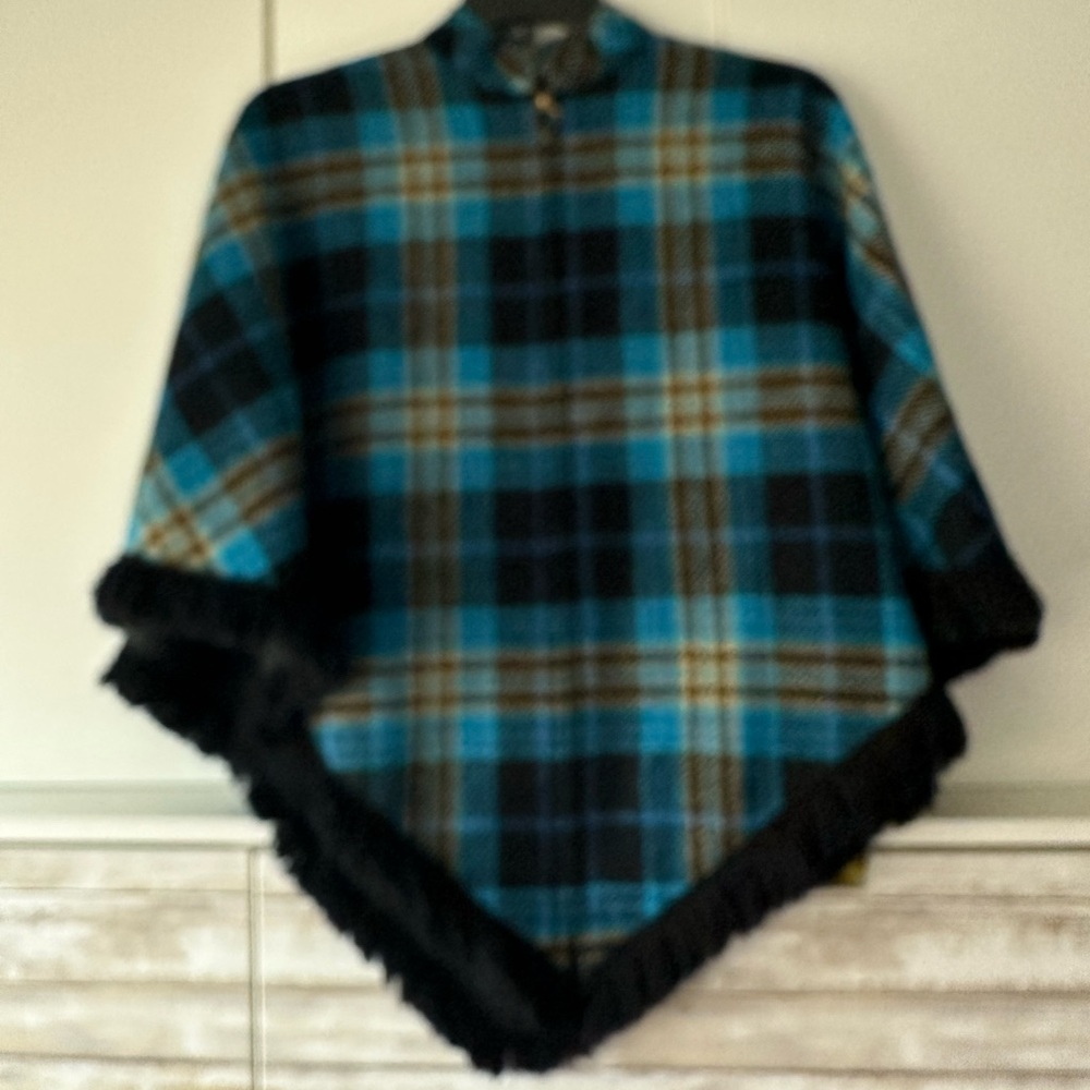 🧥 Vintage Pendleton Virgin Wool Plaid Fringe Cape Poncho USA Blue Black